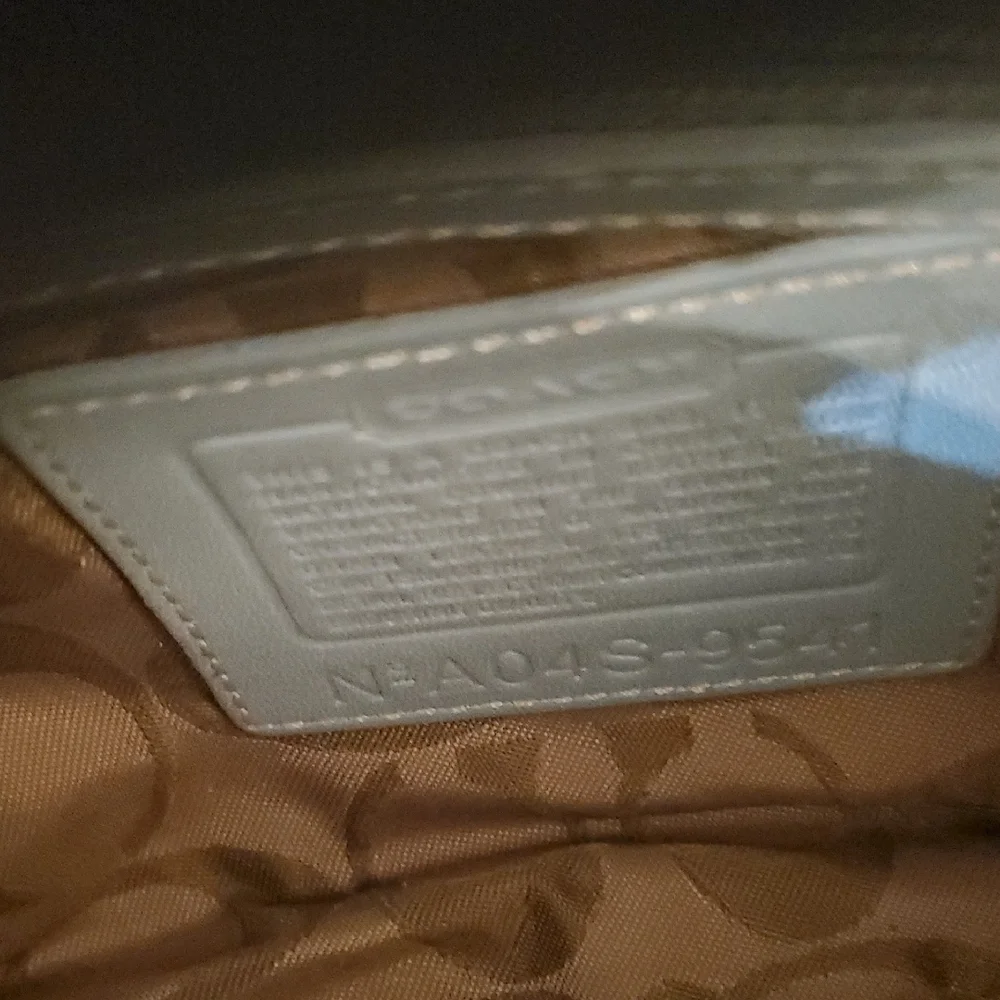 ONE DAY SALE GuC COACH Elegant Sky Blue Hobo Bag - Picture 7 of 8